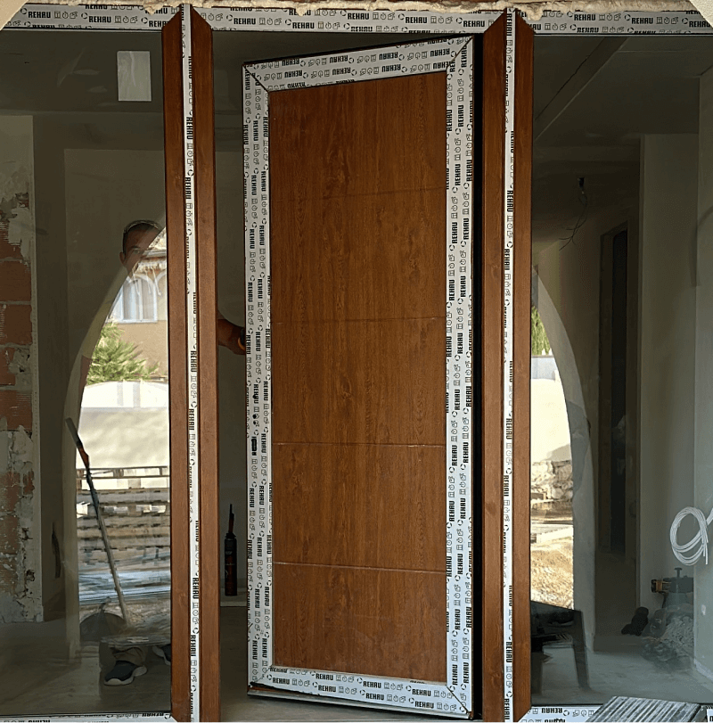 Входная группа офисного здания