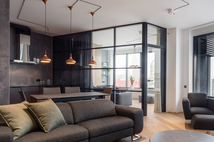 Стеклянные перегородки в интерьере квартиры